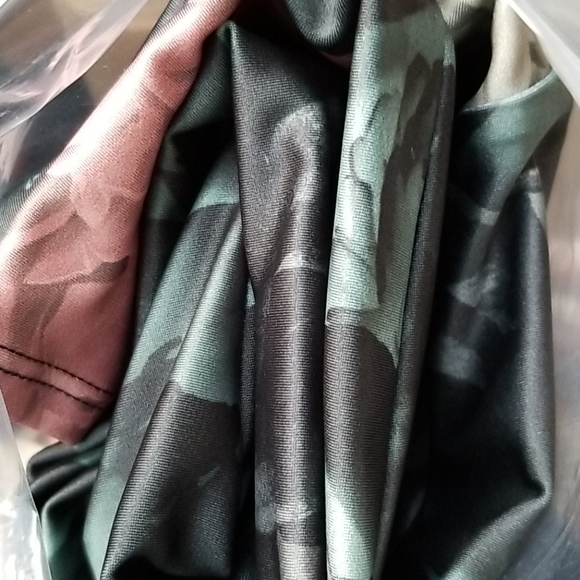 High rise legging 228 ALFL Alpine Floral M/L NWT - Picture 7 of 8